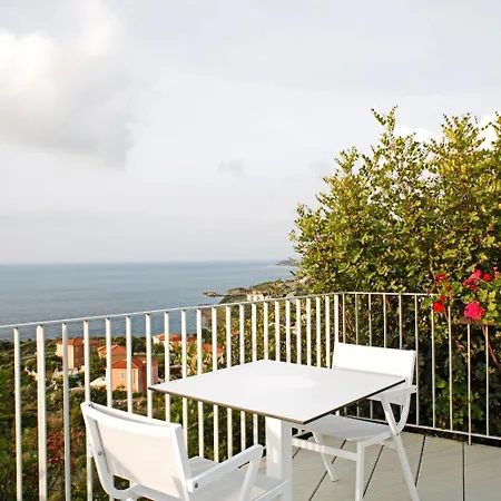 Asteris Apartahotel 4*