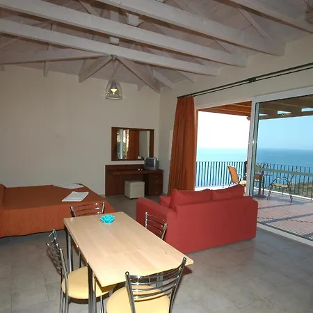 Asteris Apartmanhotel 4*