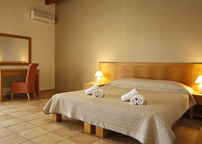 Ξενοδοχείο με διαμερίσματα Asteris