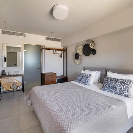 Asteris Aparthotel 4*